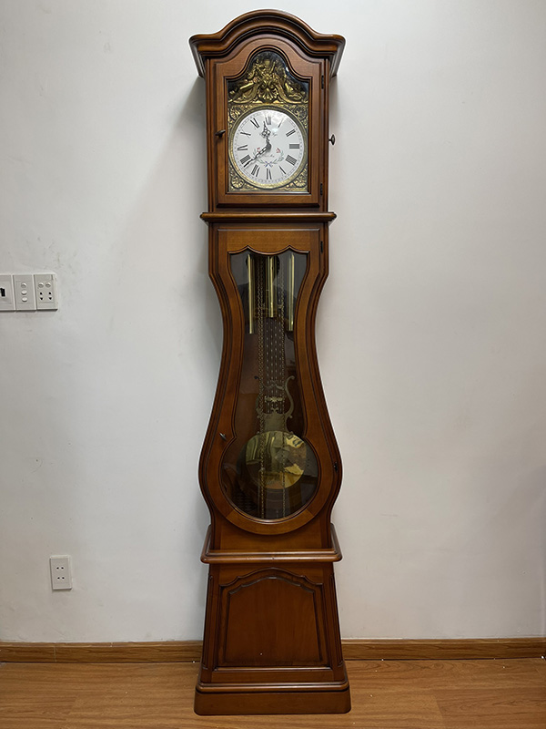 Đồng hồ tủ hiện đại